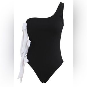 NWT BOWKNOT SIDE ONE-SHOULDER SWIMSUIT IN BLACK Size Medium